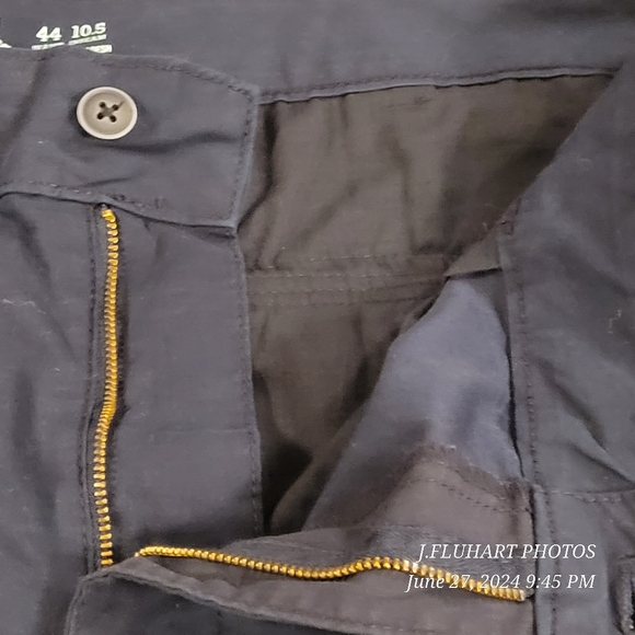 IZOD SALTWATER WASH CARGO SHORTS NAVY BLUE BNWT - Picture 7 of 16